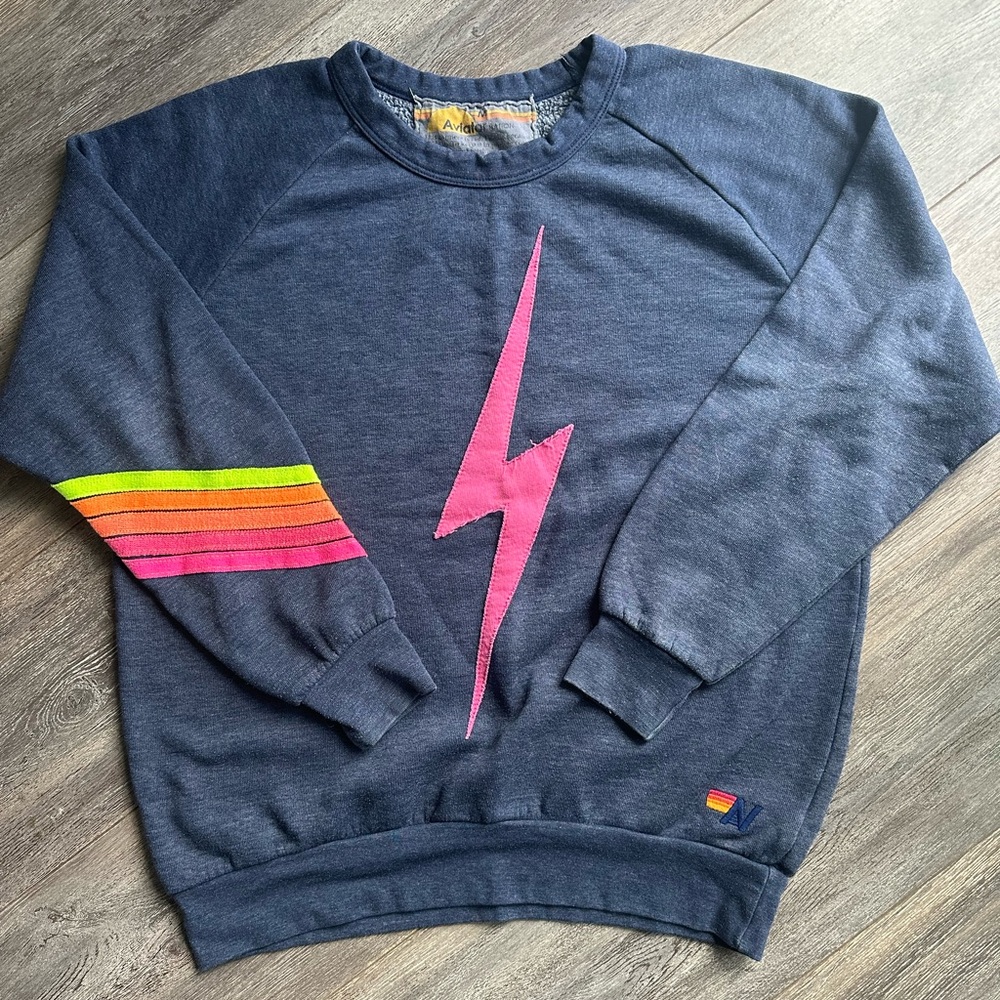 AVIATOR NATION Medium Blue Lightning Bokt Crewneck Sweatshirt EUC